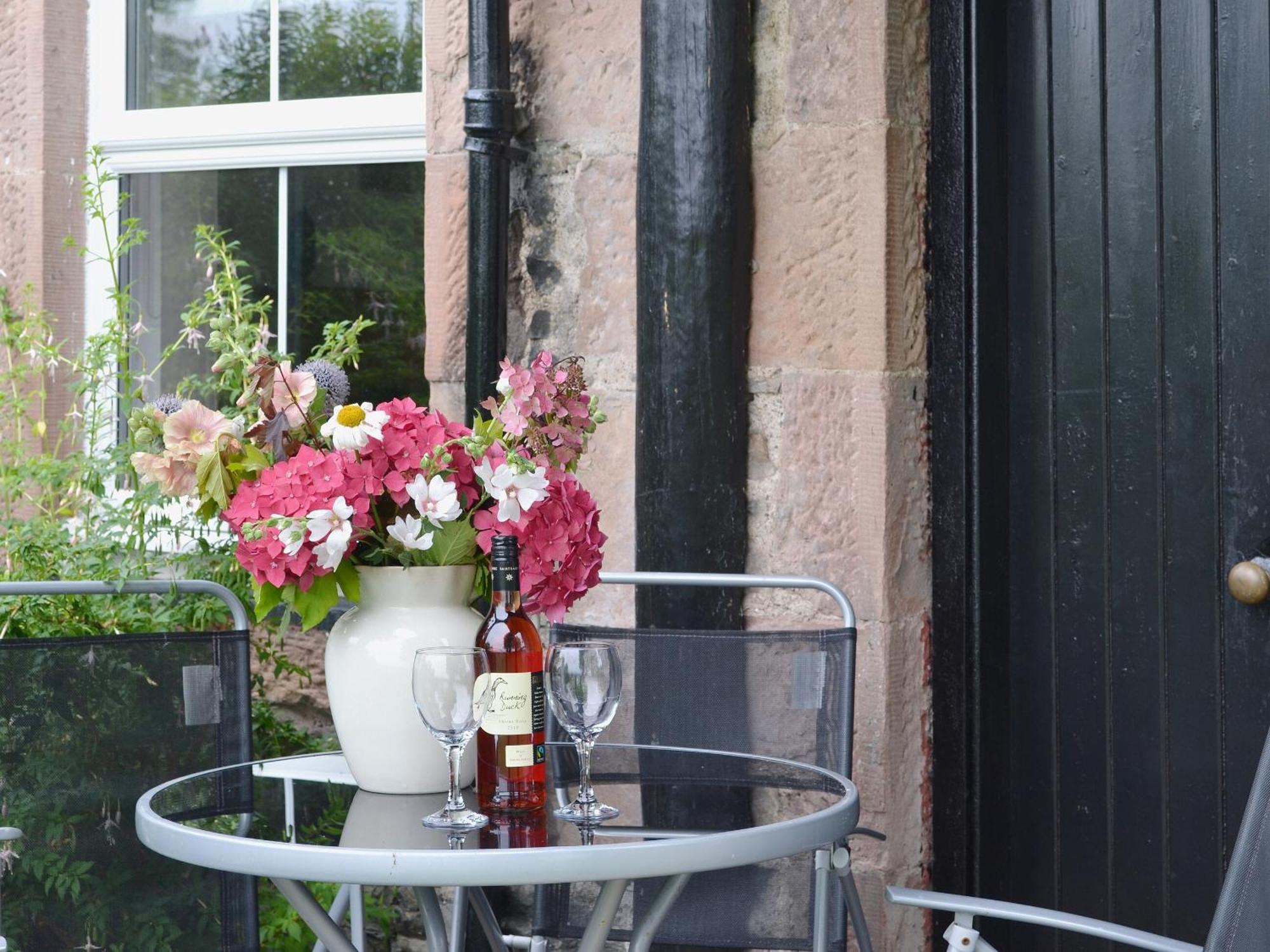 Checkers Cottage - Beaufort Estate Belladrum Екстериор снимка